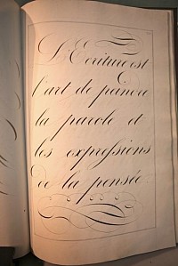 Page d’un manuel d’écriture d’autrefois. Beauté et élégance !